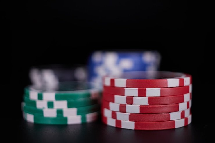 Premium77 slot app showing live blackjack table with dealer and betting controls